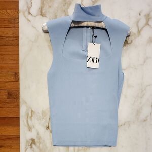 Sleeveless Mock Turtle Neck